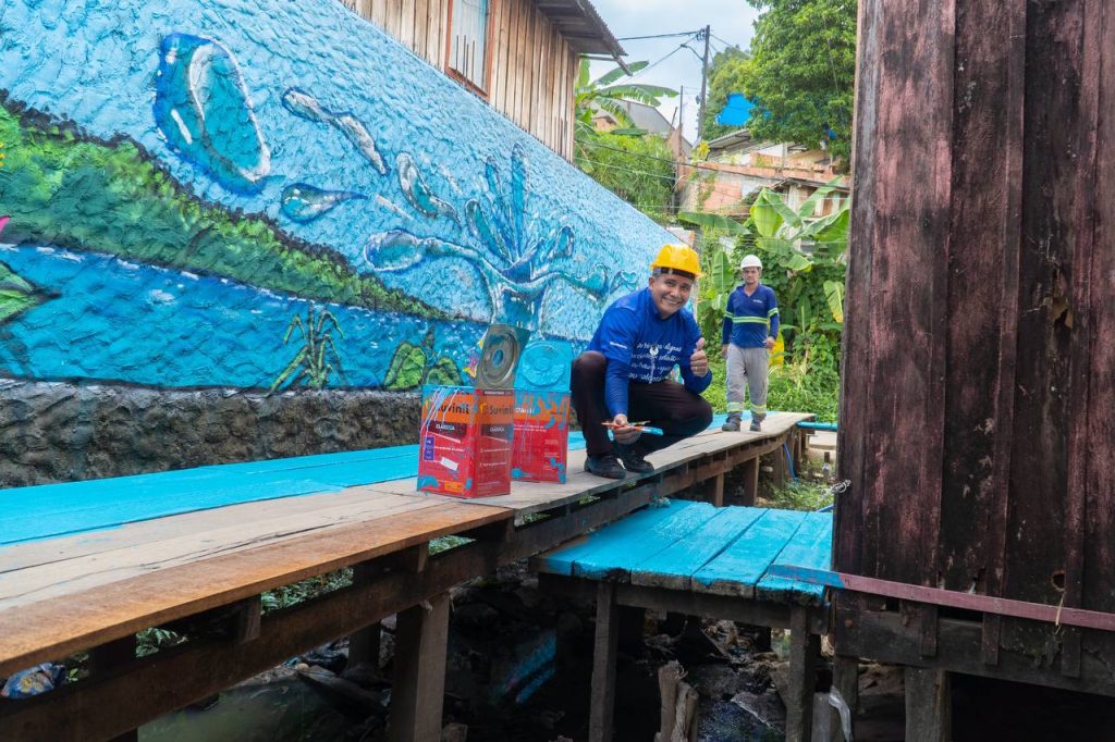 Além do saneamento: Beco Nonato recebe melhorias e ganha arte comemorativa