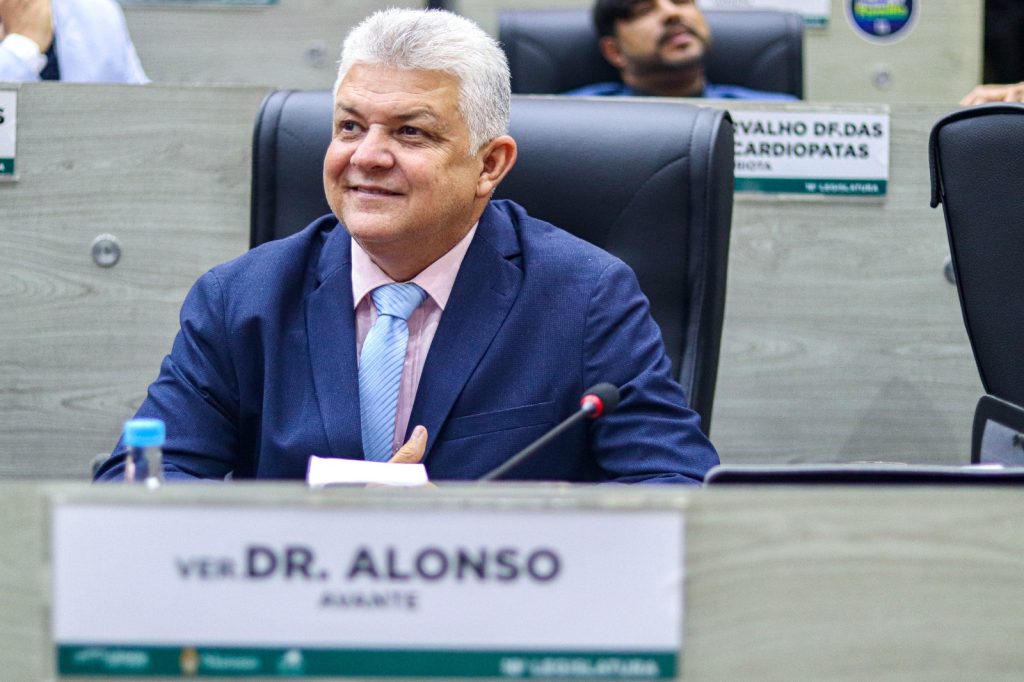 Alonso Oliveira assume presidência da Comissão de Cultura e Patrimônio Histórico da CMM