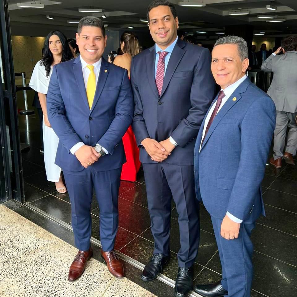 Dep Mário César Filho participa da posse do ministro do TCU em visita a Brasília para tratar de projetos do AM