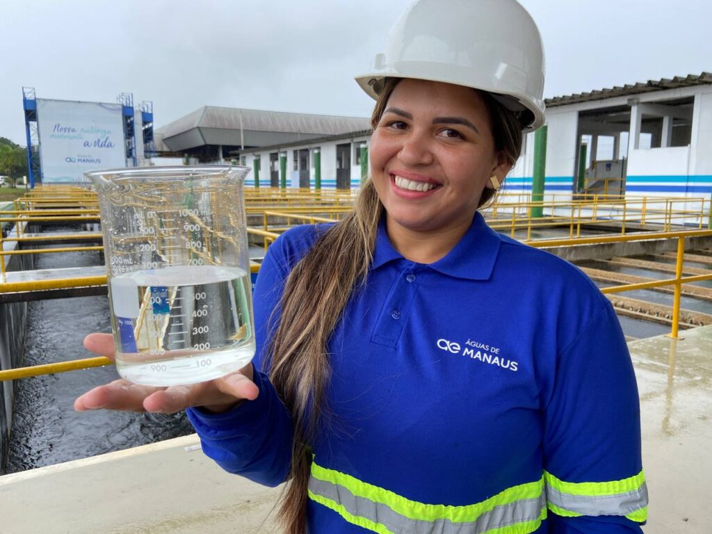 Reconhecimento: Mulheres se destacam em atividades distintas do serviço de saneamento da Águas de Manaus