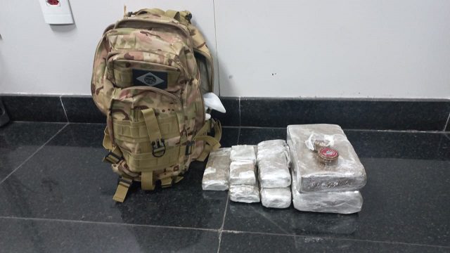 Polícia Federal apreende nove pacotes de maconha em mochila no aeroporto de Manaus