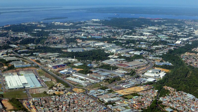 Indústria aquecida favorece vagas para Engenharia em Manaus