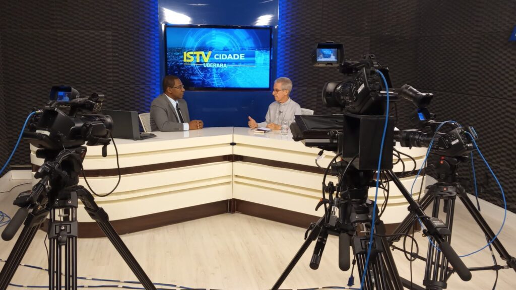 ISTV Cidade Uberaba estreia com debate sobre redes sociais e a violência