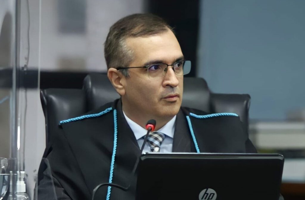 Pregão da Semsa é suspenso por conselheiro-substituto do TCE-AM por indícios de irregularidade