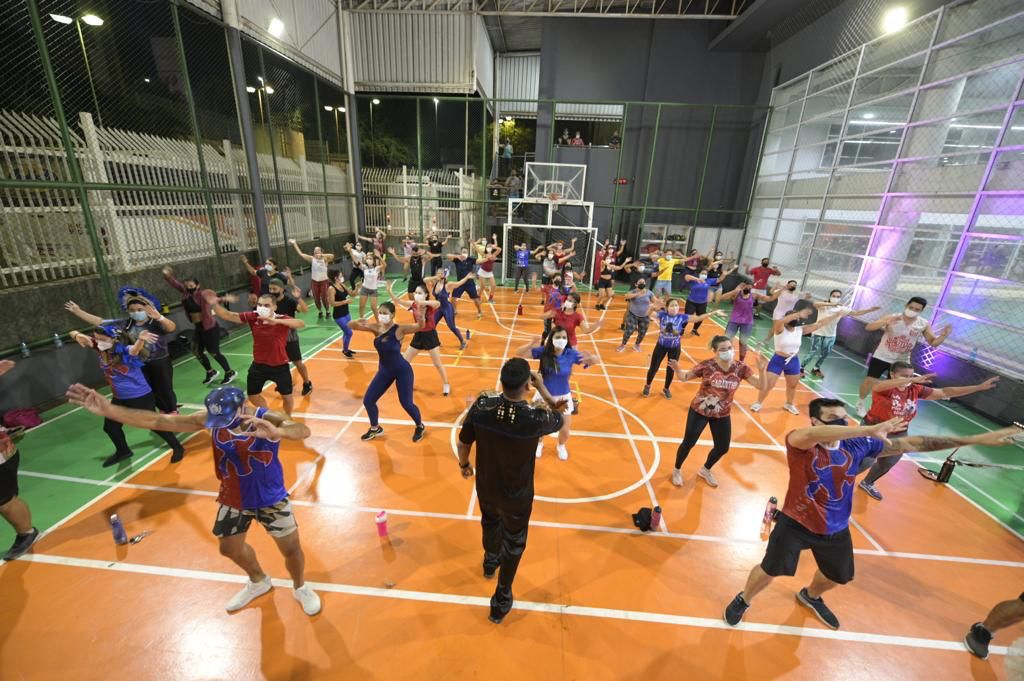 Cia Athletica promove aula de FitDance especial com boi-bumbá no Largo de São Sebastião em Manaus Portal Remador