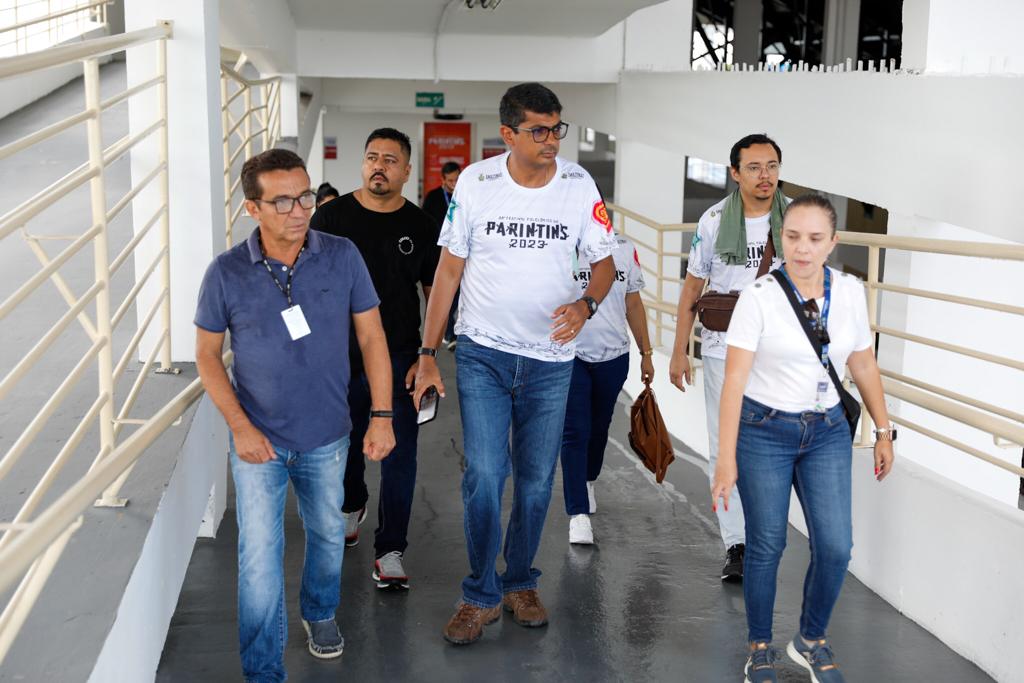 Governo do Estado vistoria obra de reforma e manutenção do Bumbódromo do Festival Parintins Portal Remador