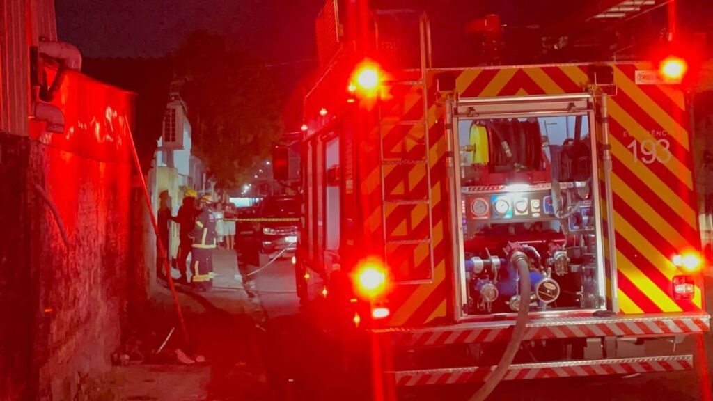 Incêndio em cozinha de bar em Manaus deixa uma idosa ferida Portal Remador