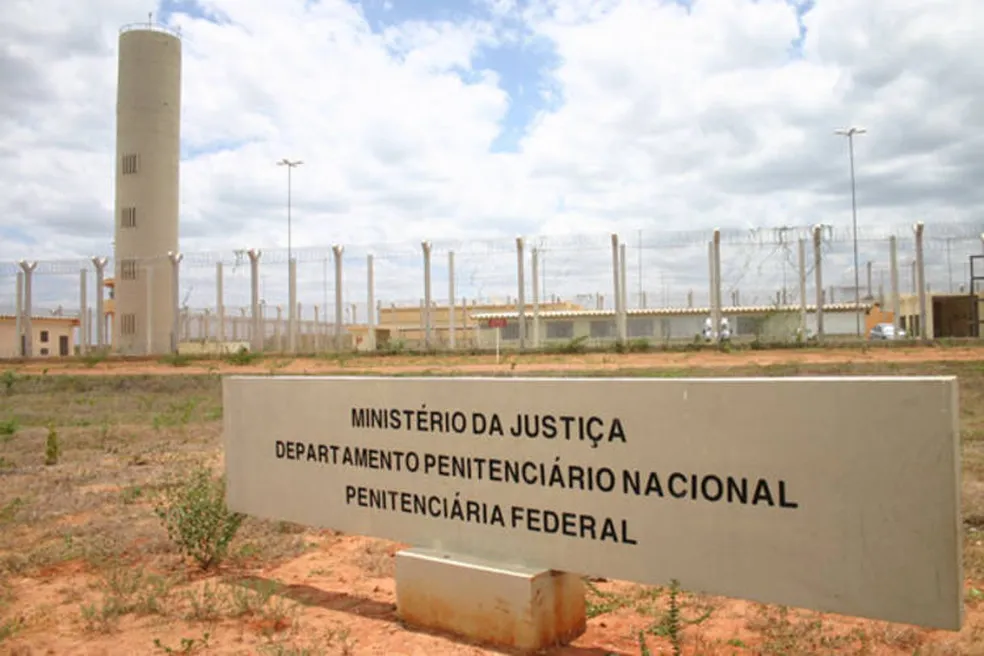 Veja a lista com os nomes dos detentos que podem ser enviados para presídios federais