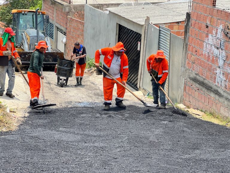 Prefeitura de Manaus leva recapeamento à comunidade Nossa Senhora de Fátima 1, zona Norte Portal Remador