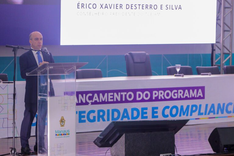 Presidente do TCE-AM palestra em lançamento de programa de governança da Prefeitura de Manaus Portal Remador