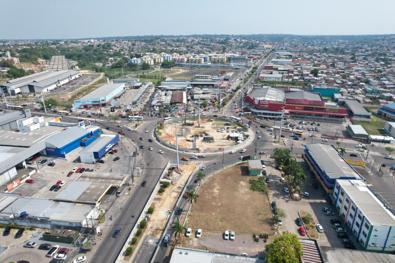 Prefeito de Manaus e Secretário de Infraestrutura vistoriam obras do complexo viário 'Rei Pelé'
Portal Remador