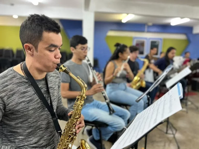 Teatro Amazonas recebe dois espetáculos gratuitos em uma só noite Portal Remador