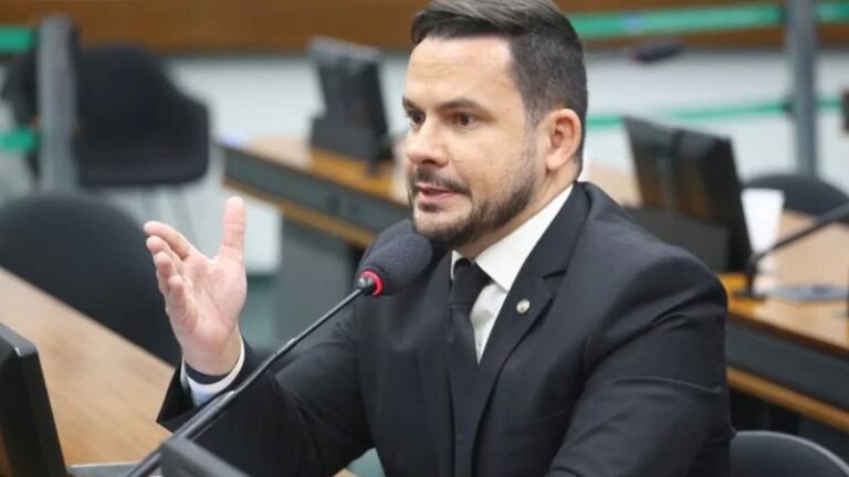 Deputado Federal do Amazonas propõe proibição de casamento para condenados por violência doméstica Portal Remador