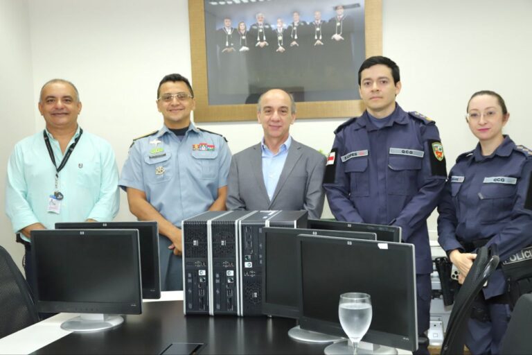 TCE-AM realiza doação de 29 equipamentos para a Polícia Militar Portal Remador