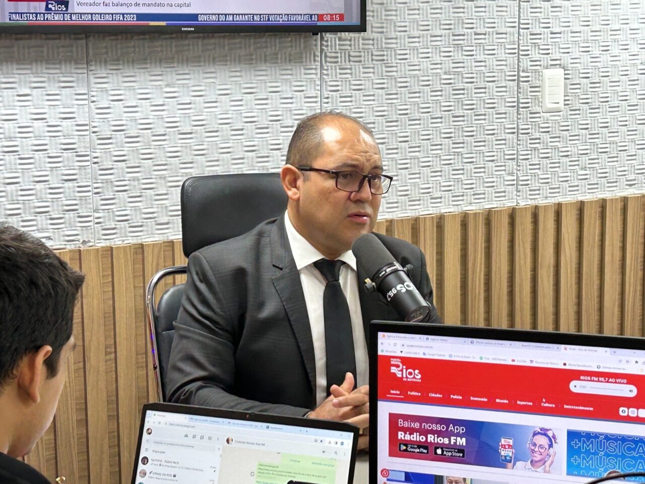 Rosivaldo Cordovil anuncia emenda para criação da Casa de Passagem do Idoso em Entrevista à Rádio Rios FM