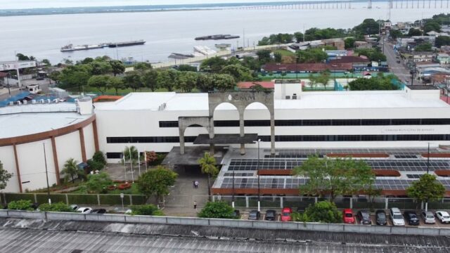 Pedido de CPI do FUNDEB recebe apoio de professores e vereadores na Câmara Municipal de Manaus