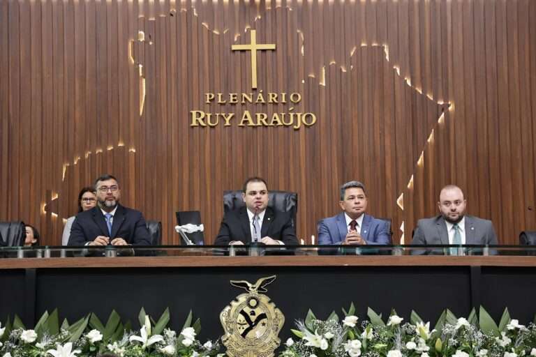 Presidente Roberto Cidade reafirma compromisso com diálogo, transparência e autonomia entre poderes durante abertura dos trabalhos Legislativos 2024