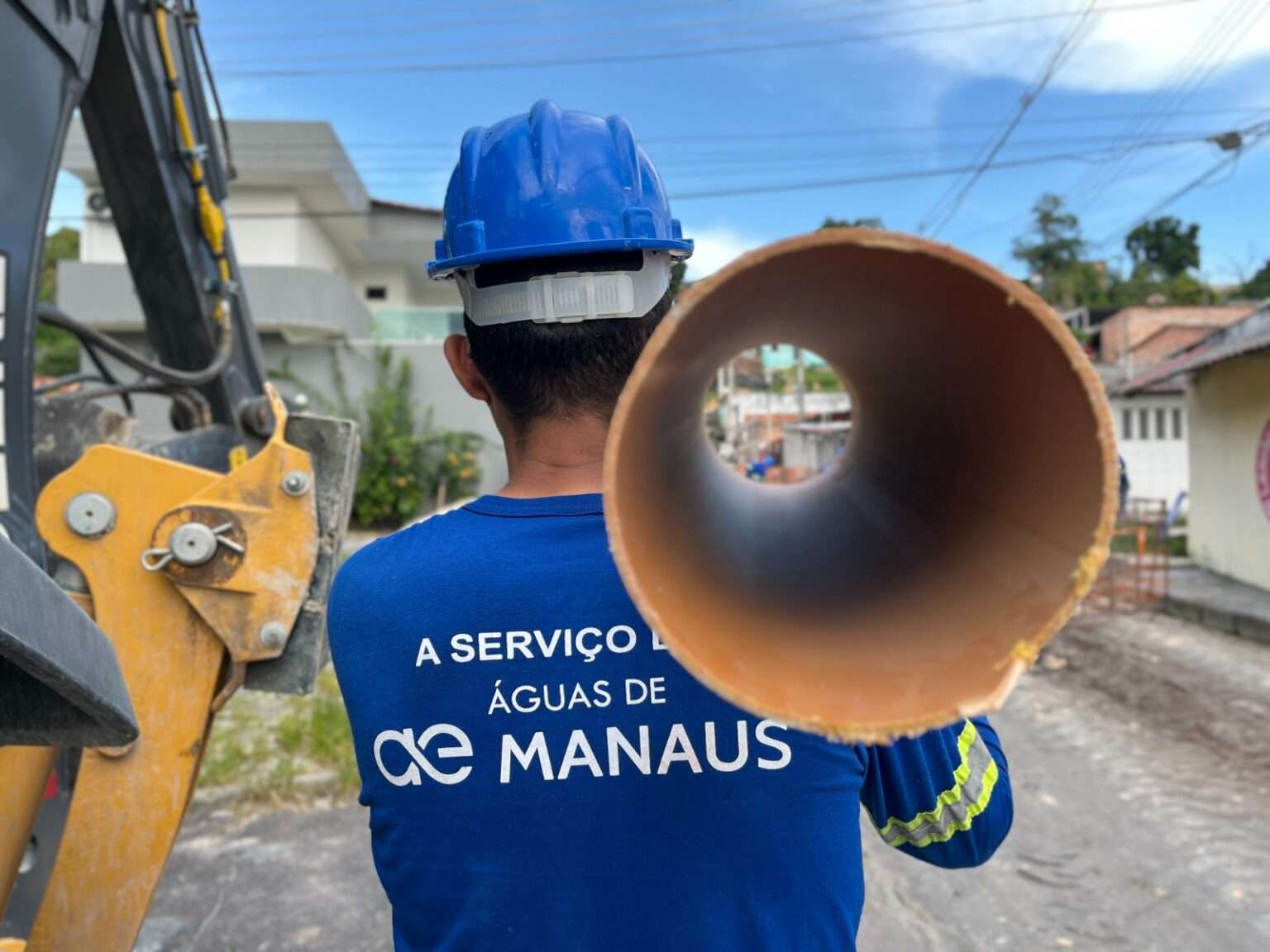 Trata Bem Manaus: Obras de implantação de rede de esgoto chegam à Rua Tapajós, no Centro de Manaus, neste fim de semana Via será interditada durante o serviço, que ocorre no sábado e no domingo das 8h às 18h.