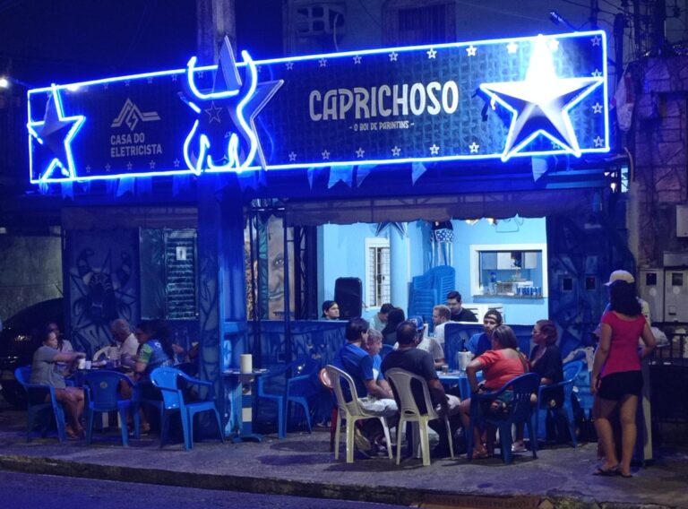 Bar do Lourinho celebra o amor pelo Boi Caprichoso com feijoada tradicional