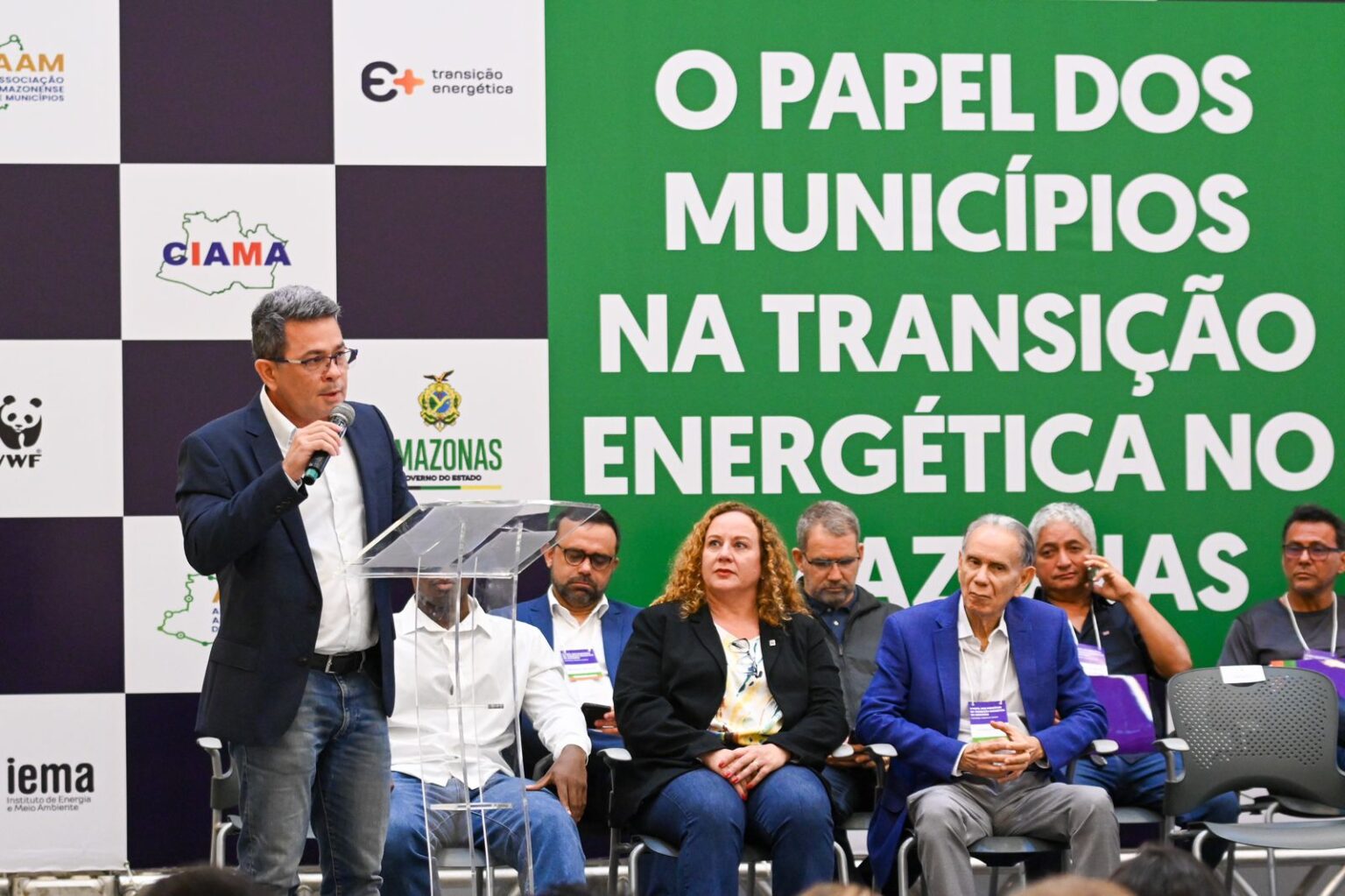 Governo do Amazonas avança na interiorização da transição energética com participação ativa de municípios