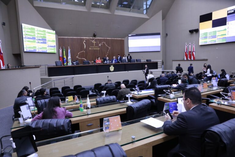 Assembleia Legislativa do Amazonas debate temas variados durante Sessão Ordinária, desta terça-feira