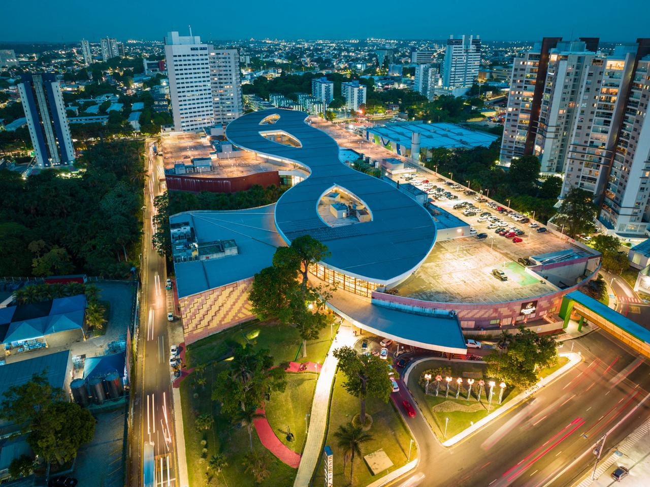 Manauara Shopping celebra 15 anos com arte, bem-estar e vantagens para clientes