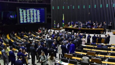 Frentes Parlamentares se manifestam contra aumento de impostos do setor produtivo