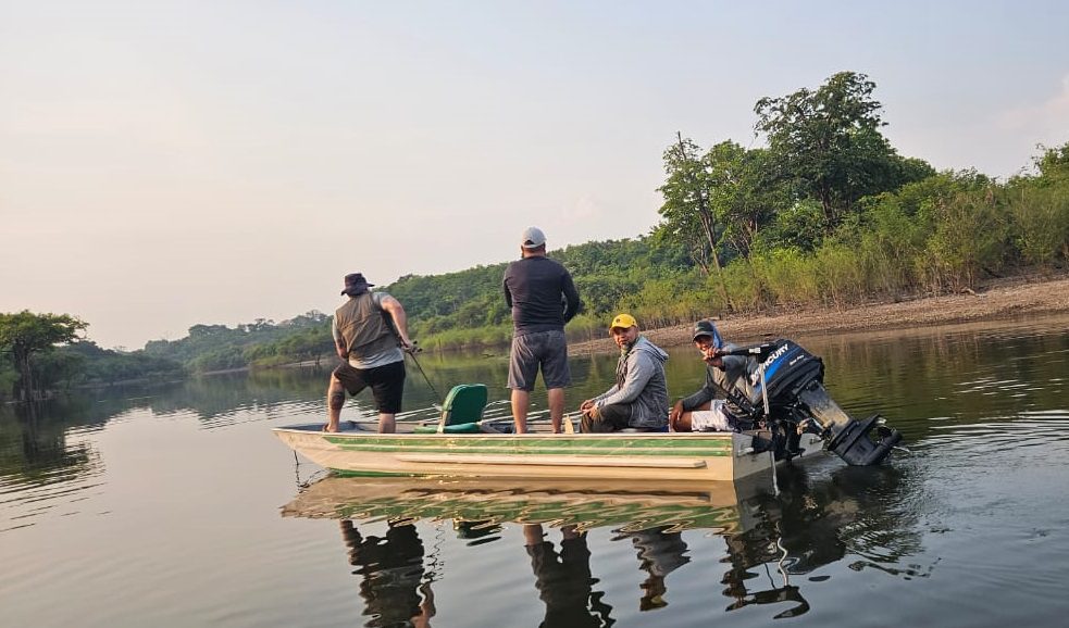 Reserva de Desenvolvimento Sustentável do Uatumã recebe estudo de capacidade e suporte para turismo de pesca esportiva