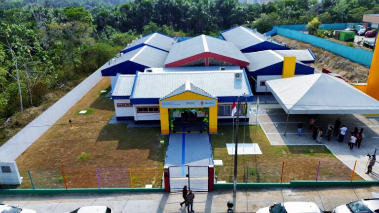 Sétima creche inaugurada no Viver Melhor marca a expansão na educação infantil em Manaus