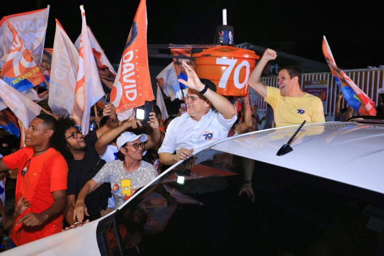 David e Renato se destacam em primeiro debate do segundo turno em Manaus