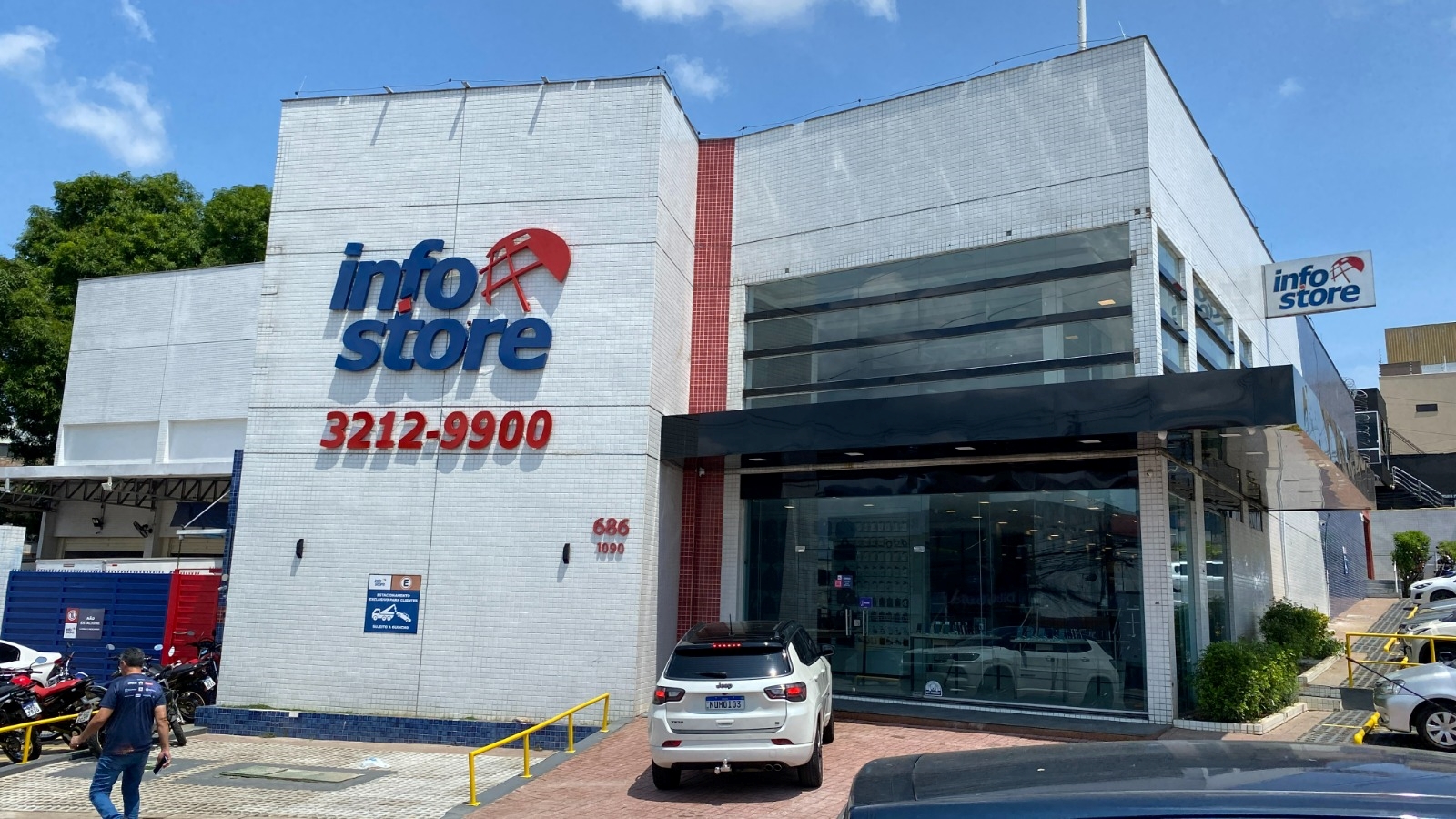 Grupo Info Store abre vagas de emprego para lojas em Manaus - Portal Remador
