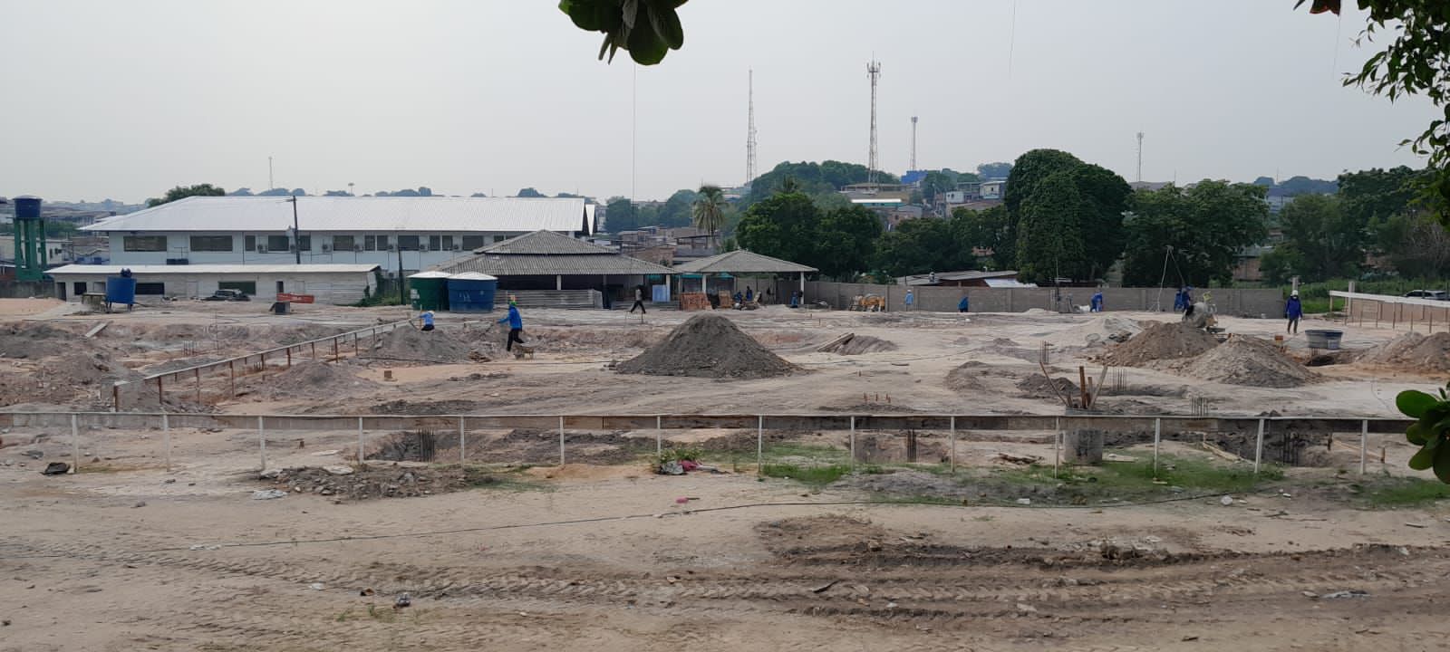 Deputada Mayra Dias cobra agilidade na conclusão da Casa da Mulher Brasileira