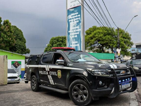 Polícia Civil prende jornalista por suspeita de estupro, coação de aborto e outros crimes