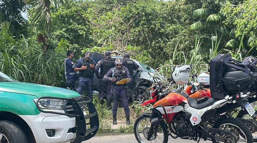 Homem é executado dentro de picape em Manaus; suspeito fugiu após disparos