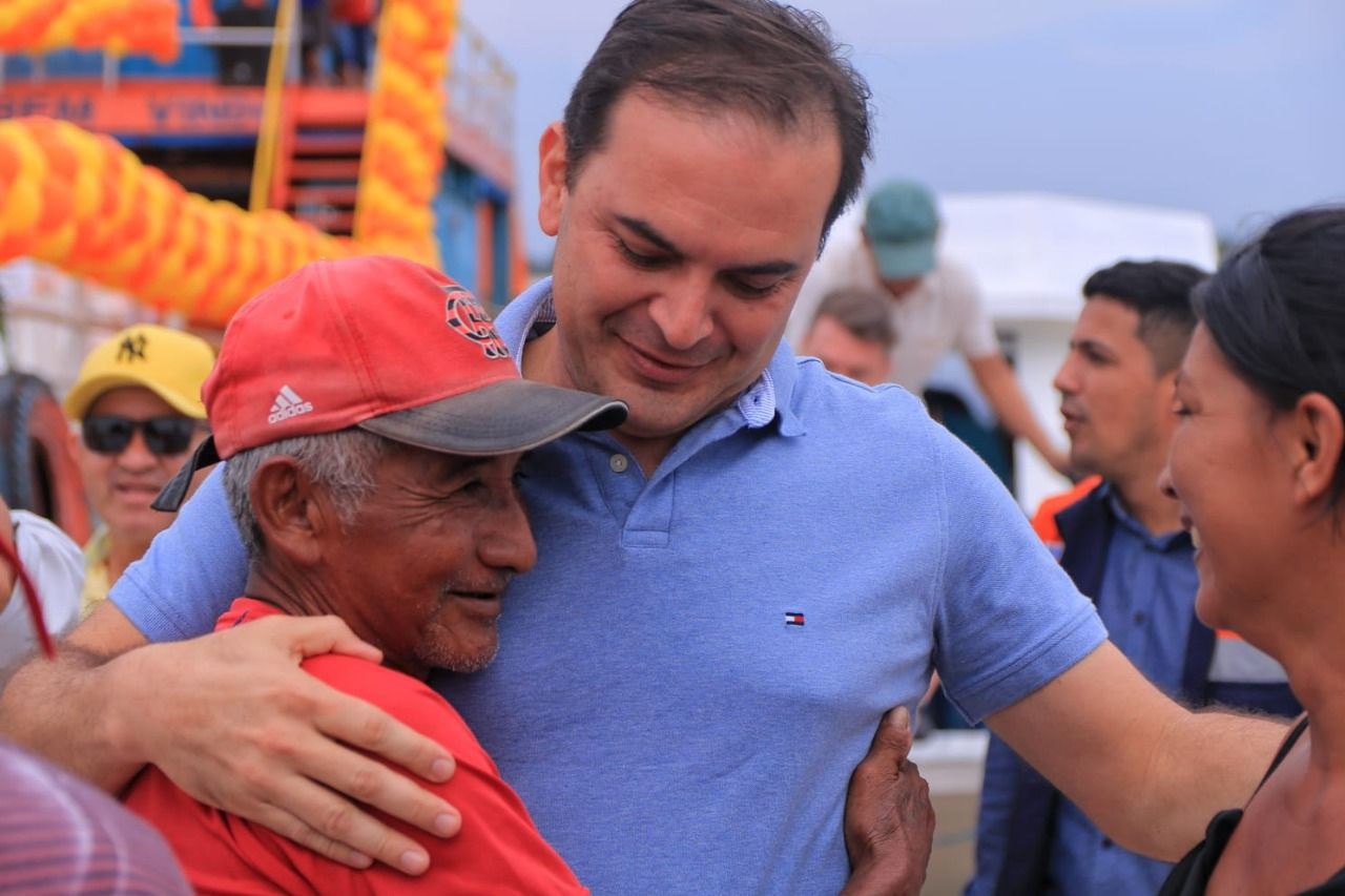 Em 15 dias de governo, prefeito Mateus entregou mais de 600 cestas básicas