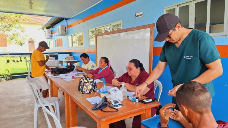 Equipe Ribeirinha de Saúde da Prefeitura de Parintins intensifica atendimentos em comunidades afastadas