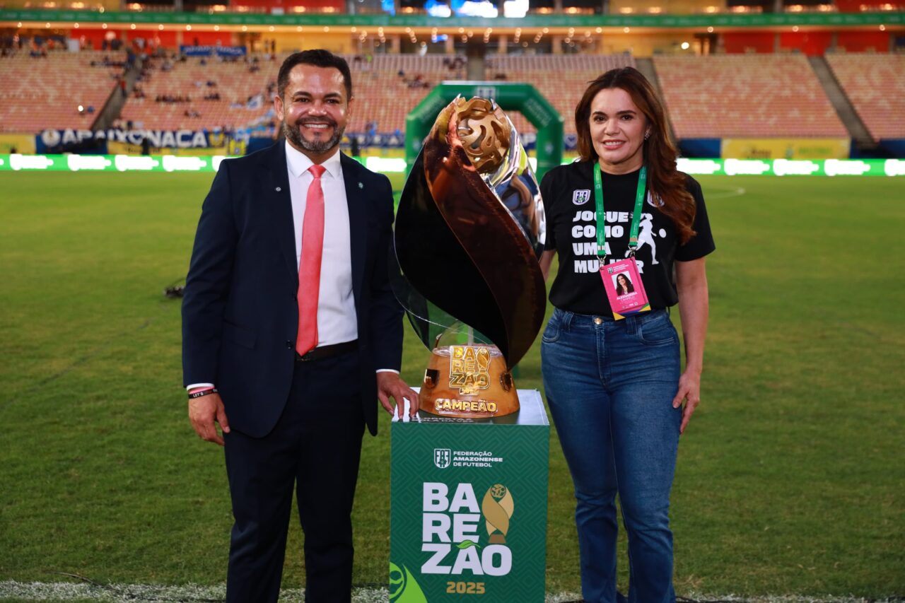 Conheça a trajetória da primeira diretora de futebol feminino da história da FAF