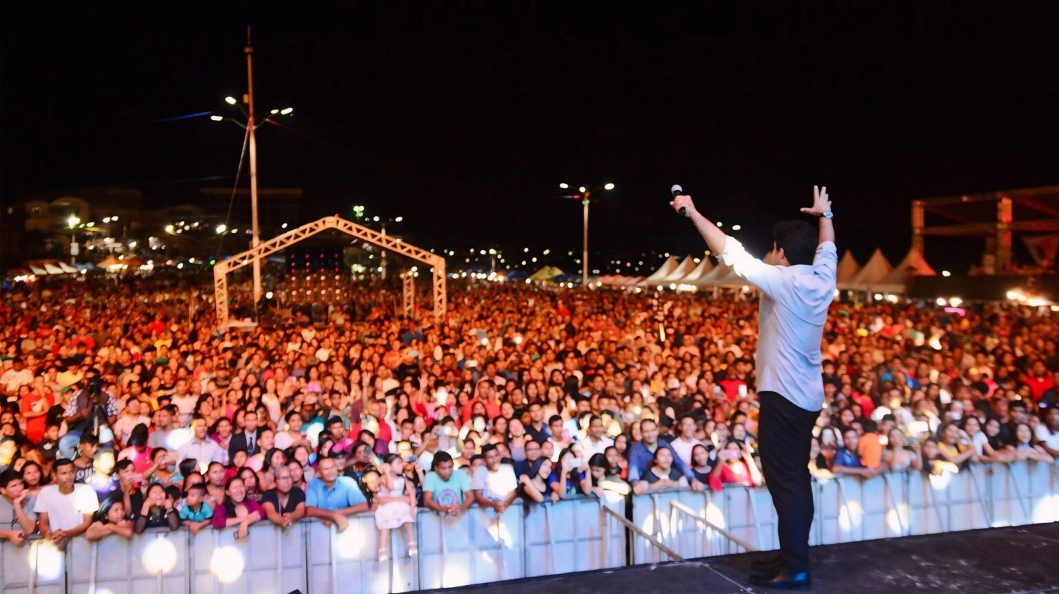 Shows milionários na Festa da Castanha de Tefé entram na mira do Ministério Público