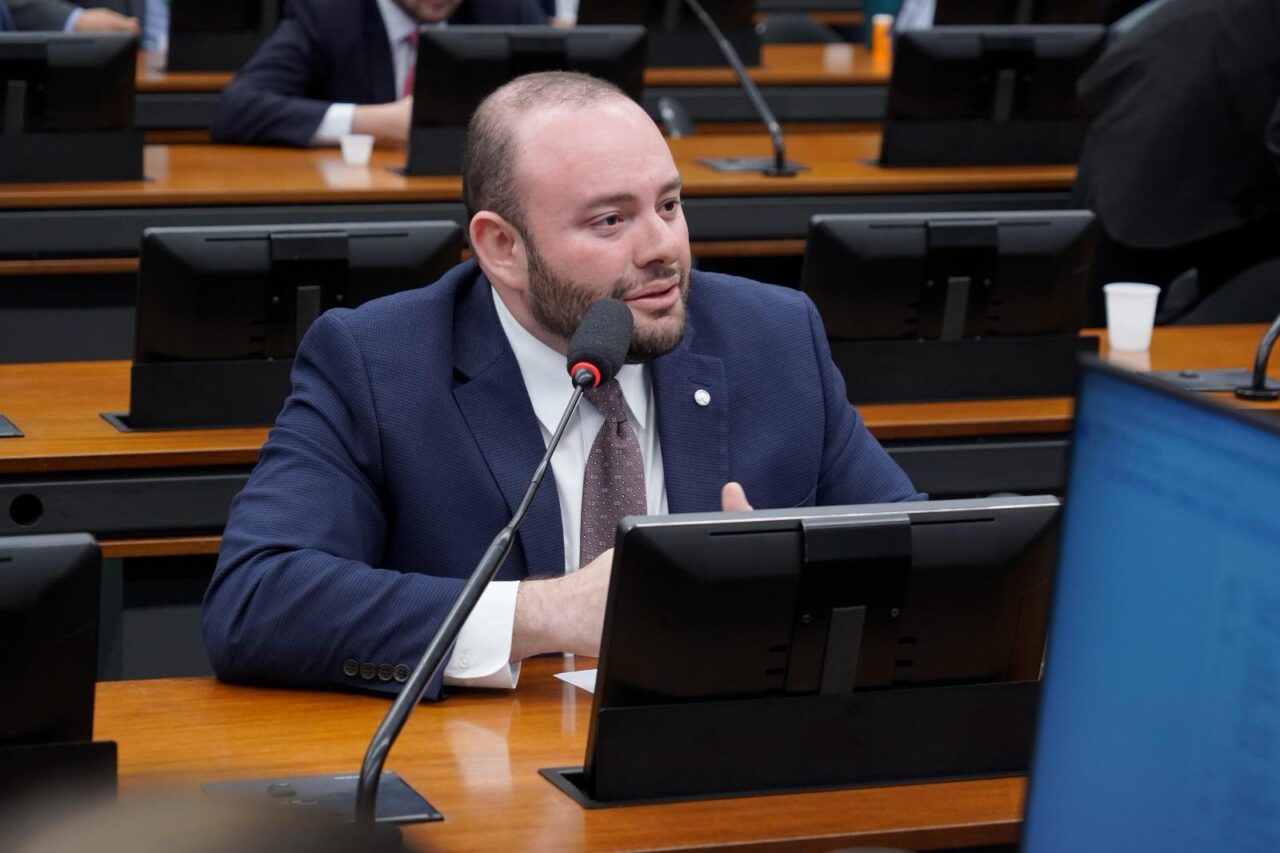 Deputado Fausto Santos Jr. critica burocracia ambiental e cobra desenvolvimento na Amazônia - Portal Remador