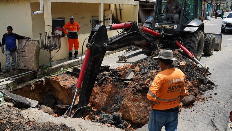 Prefeitura de Manaus trabalha na recuperação da rede de drenagem profunda no bairro Coroado