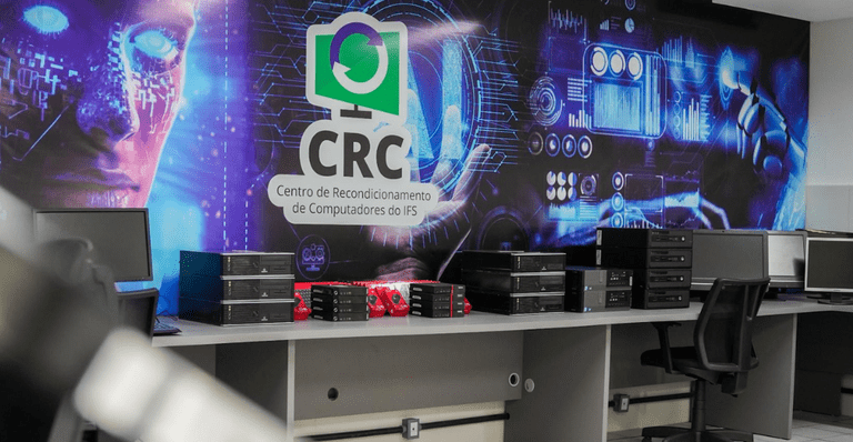 Ministério das Comunicações doa 360 computadores em Aracaju e inaugura centro de recuperação de equipamentos