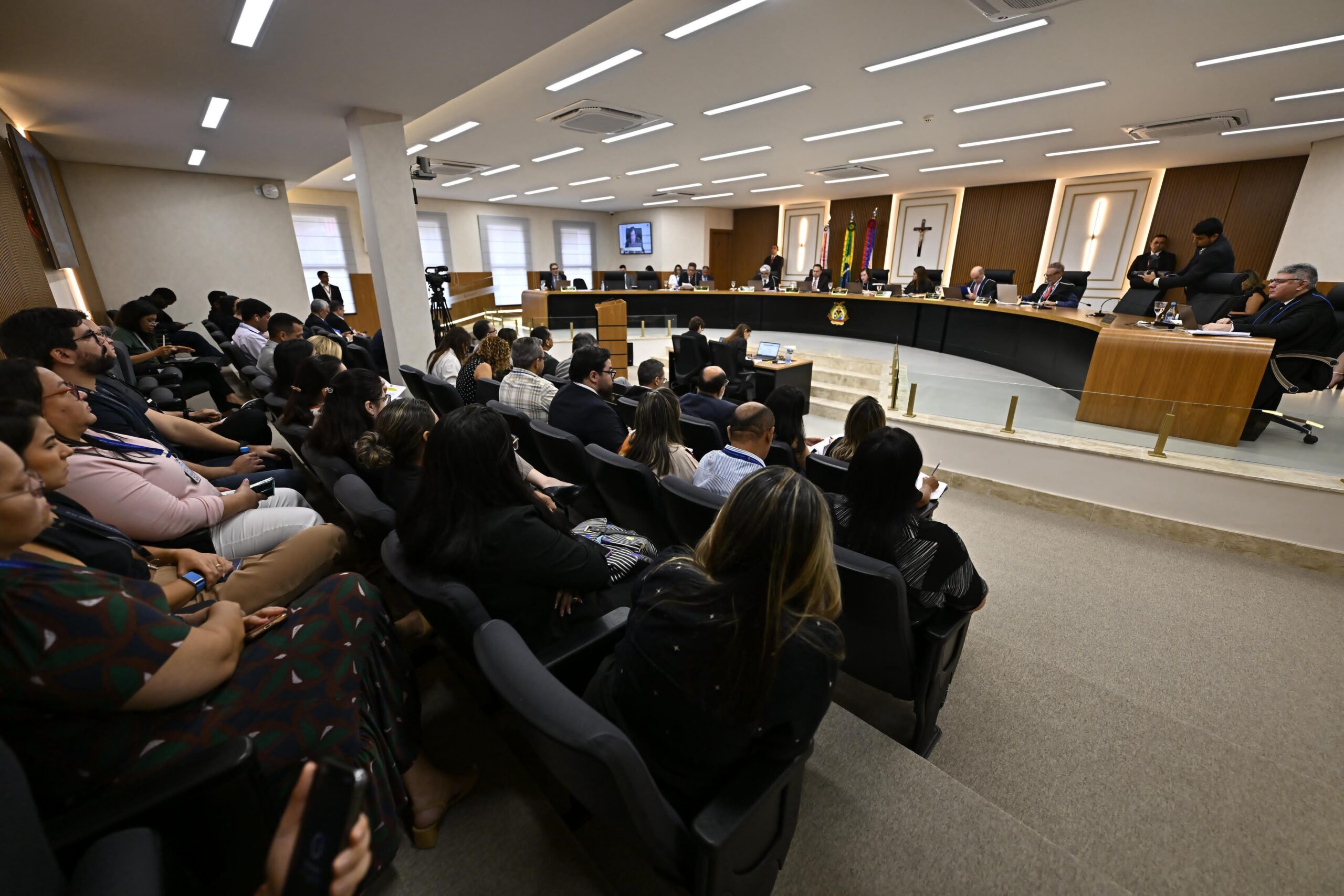 TCE-AM reprova contas e aplica multas a gestores das câmaras de Juruá e Caapiranga - Portal Remador