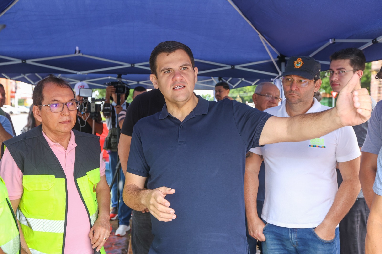Anunciando futuras obras para Manaus, prefeito David Almeida entrega duas novas intervenções viárias neste domingo