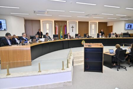 TCE-AM reprova contas da Câmara de Maraã e multa ex-presidente em R$ 234,5 mil