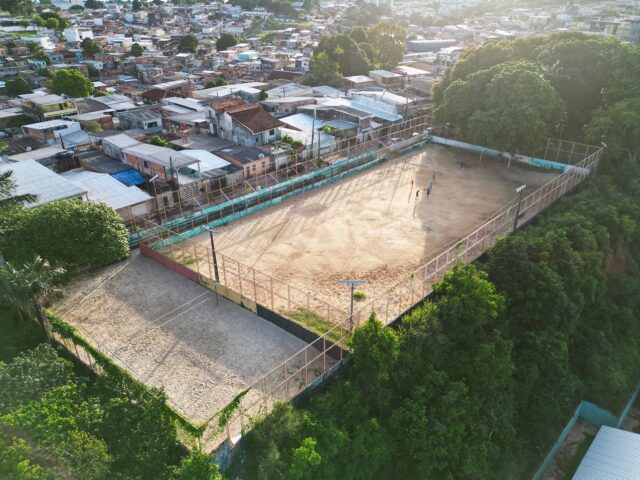 Governo do Amazonas anuncia reforma de campos esportivos na zona oeste e centro-oeste de Manaus