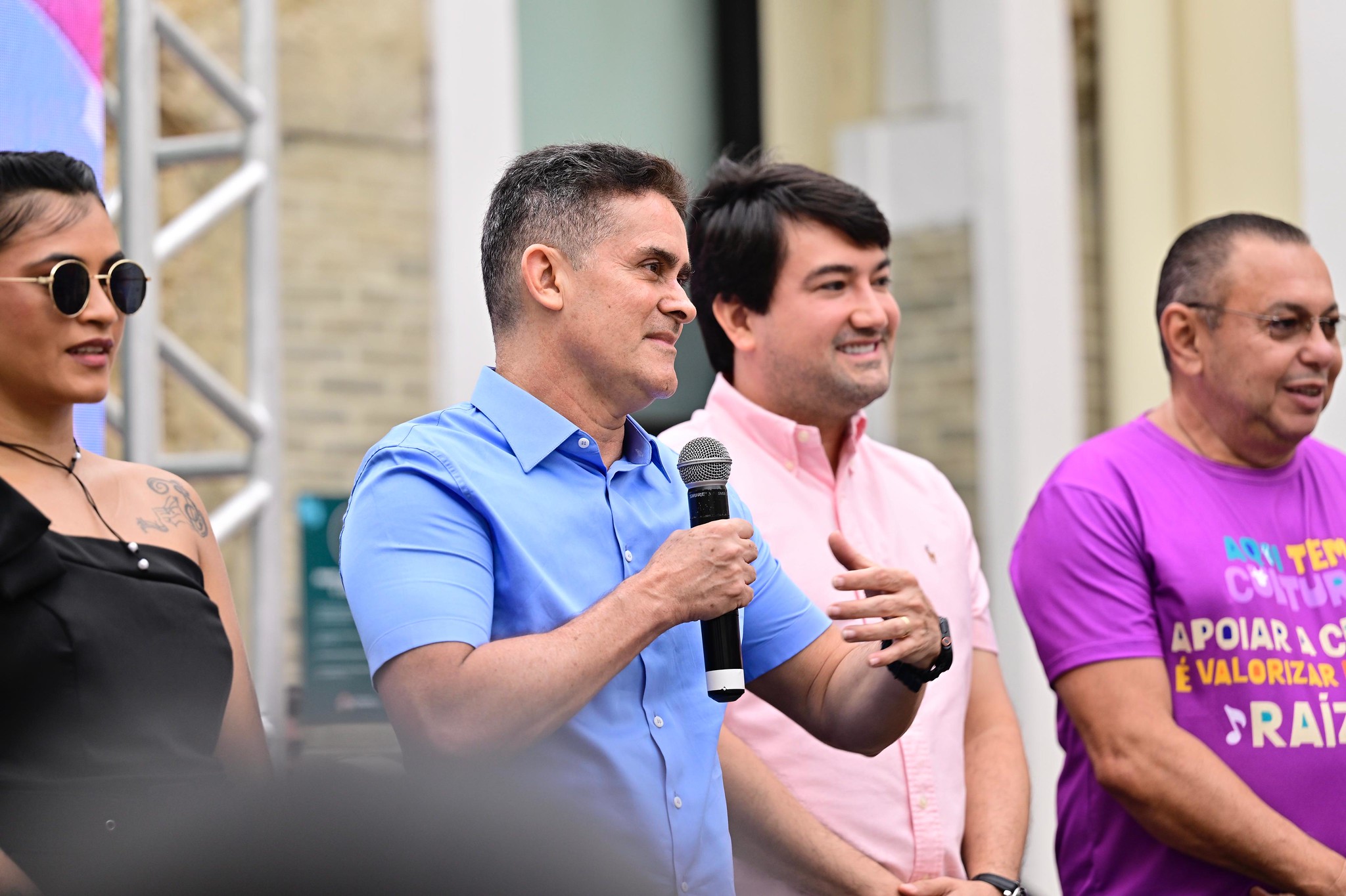 Prefeito David Almeida lança projeto que leva arte a feiras, terminais e praças de Manaus