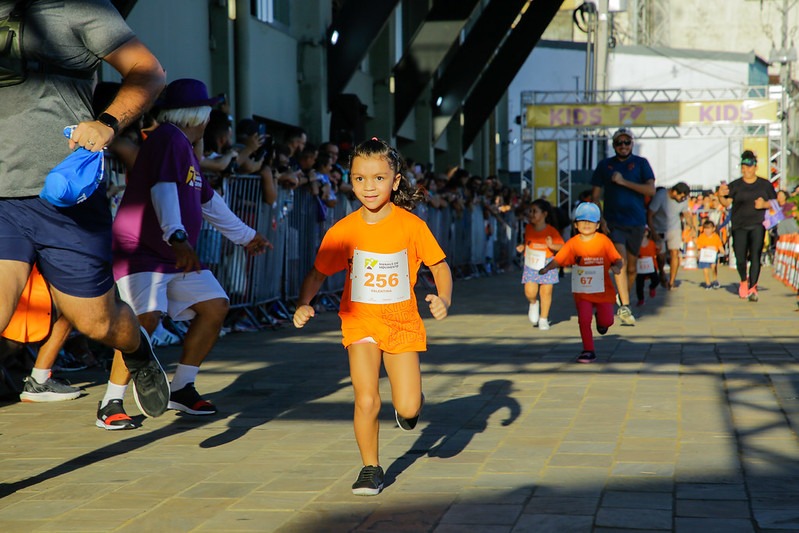 Corrida kids e práticas de saúde levam grande público e alegria ao mirante Lúcia Almeida, neste sábado