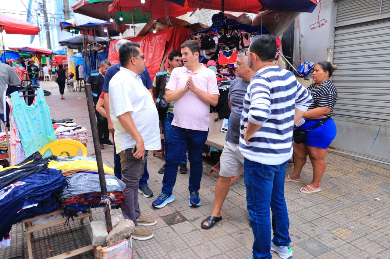 Prefeitura de Manaus intensifica ações de infraestrutura no Centro em preparação para o Dia das Mães