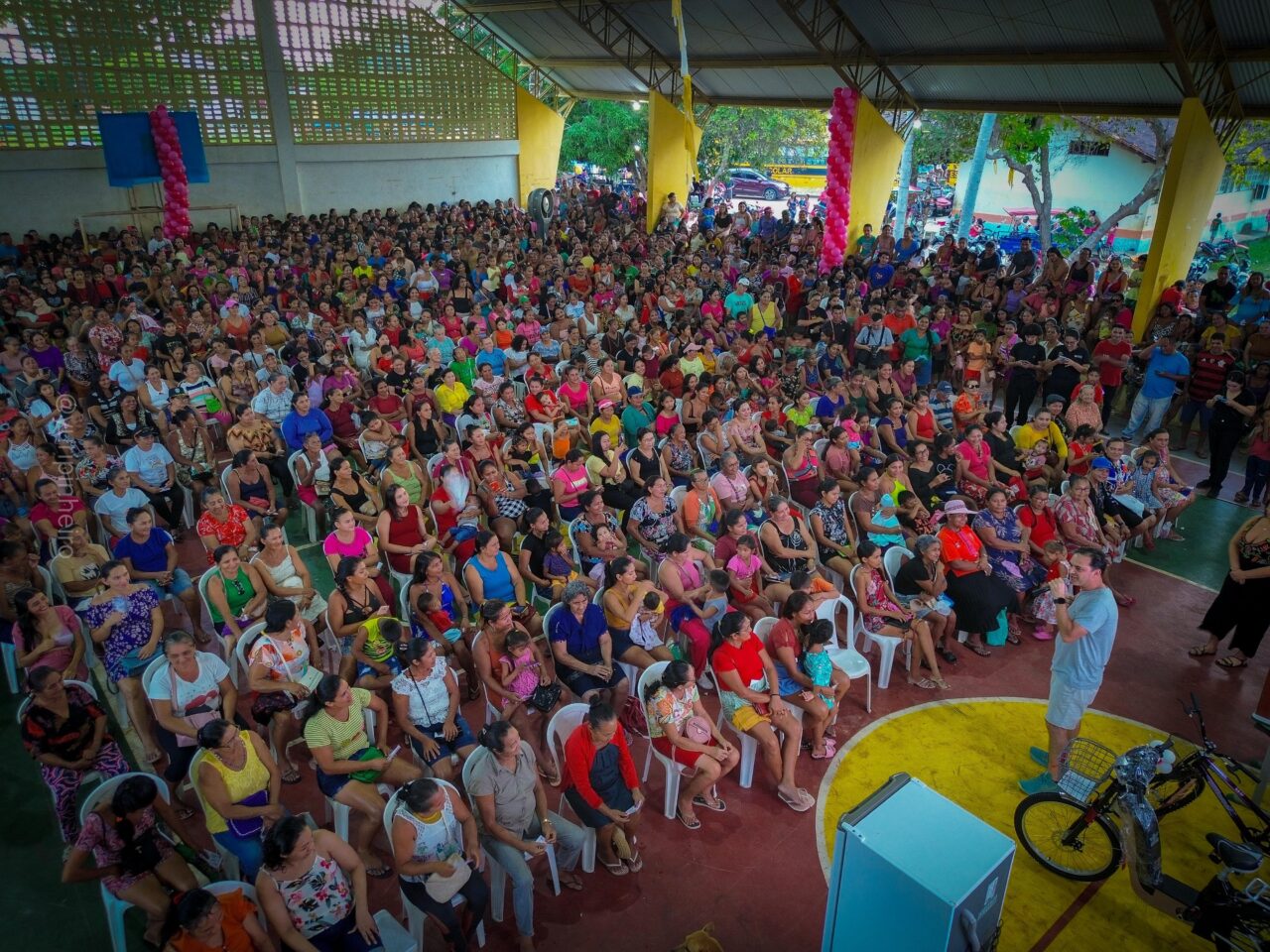 Mães da Vila Amazônia recebem homenagem e show de prêmios da Prefeitura de Parintins - Portal Remador