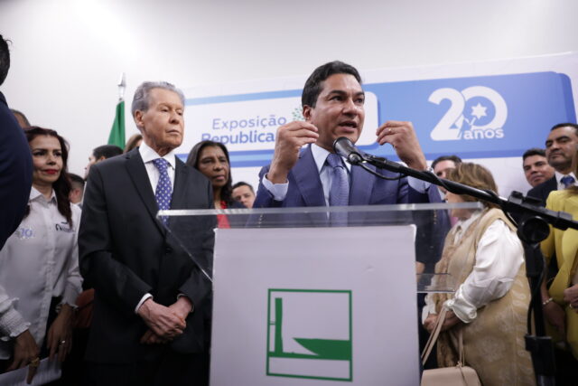 Arthur Virgílio deixa o PSDB e se filia ao Republicanos para disputar vaga de deputado federal